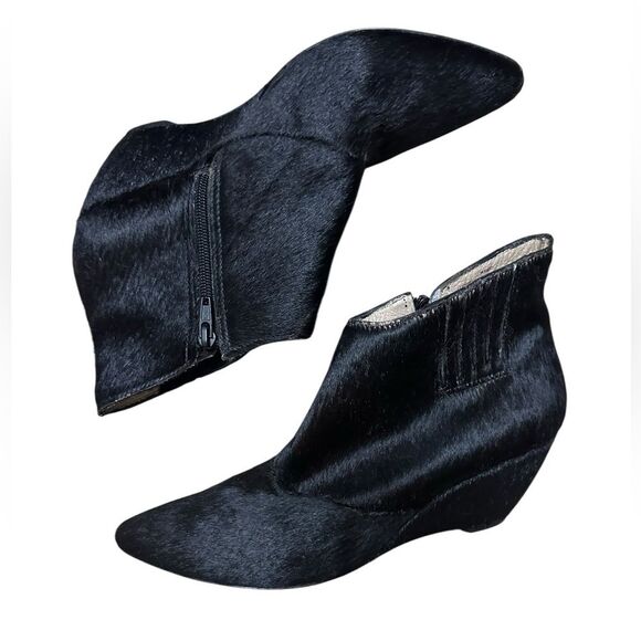 Matisse Black Nugent Calf Hair Ankle wedge Booties - 9 - Picture 3 of 9